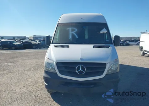 2015 Mercedes-Benz Sprinter 2500 High Roof from USA, damaged, VIN WD3PE8DB4FP127841